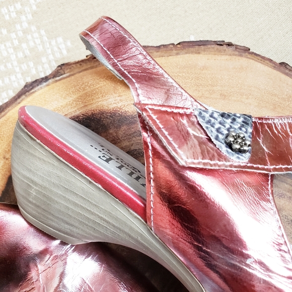 UTV | FEMININE MARY JANE METALLIC ROSE SNAKESKIN - Picture 5 of 15